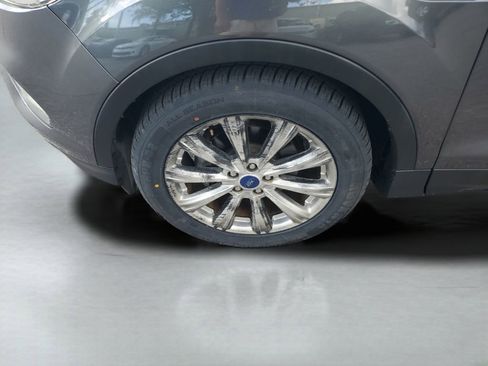 Used 2017 Ford Escape Titanium FWD image 10