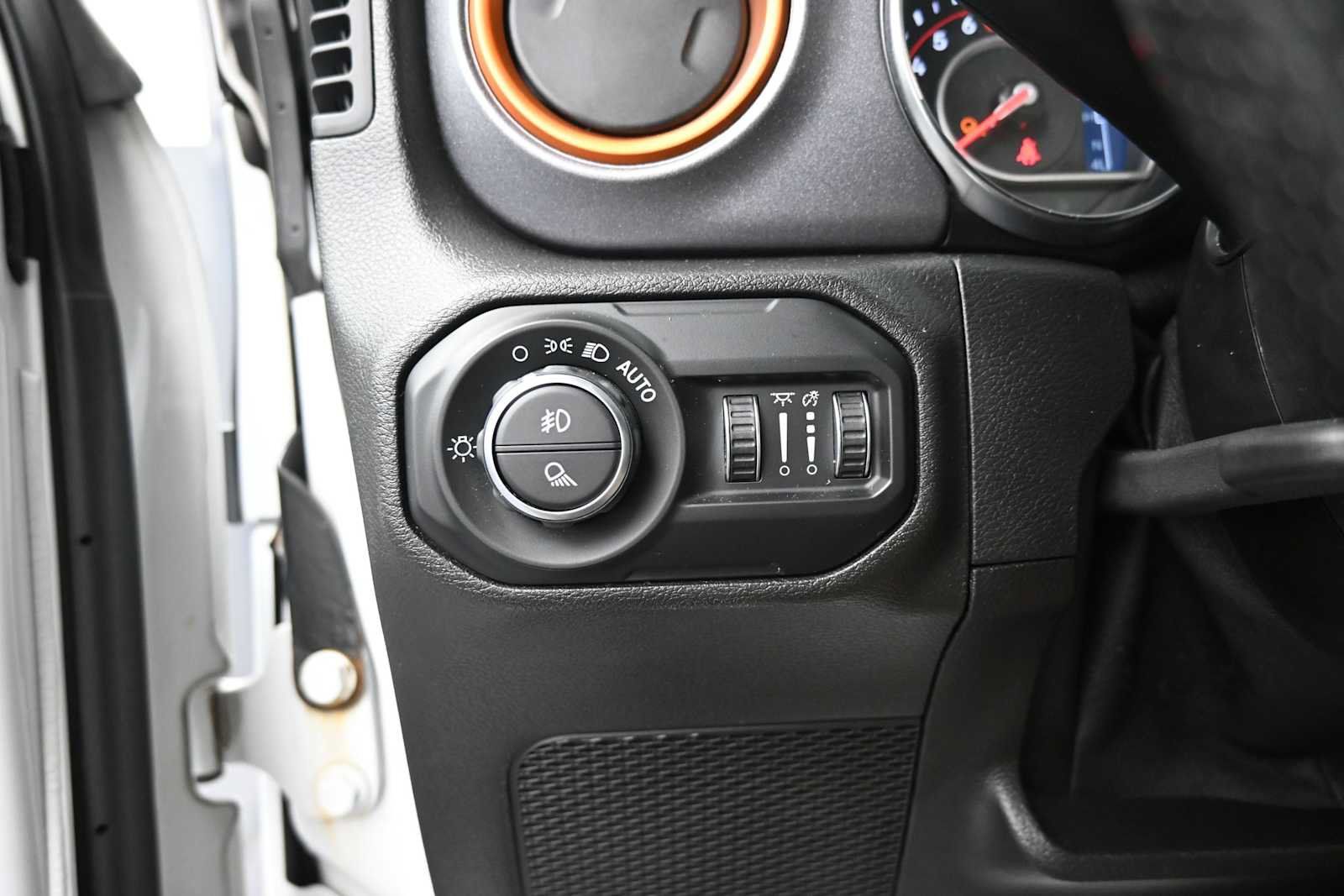 Used 2021 Jeep Gladiator Mojave AWD/4WD image 10