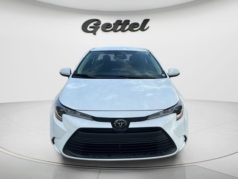 Certified 2024 Toyota Corolla LE FWD image 2