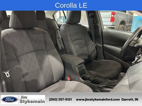 Used 2024 Toyota Corolla LE FWD image 34