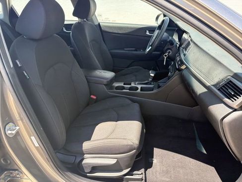 Used 2016 Kia Optima LX FWD image 25