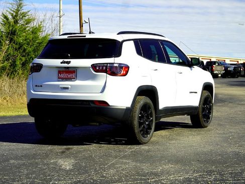 New 2026 Jeep Compass Latitude AWD/4WD image 6