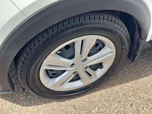 Used 2023 Nissan Kicks S FWD image 14