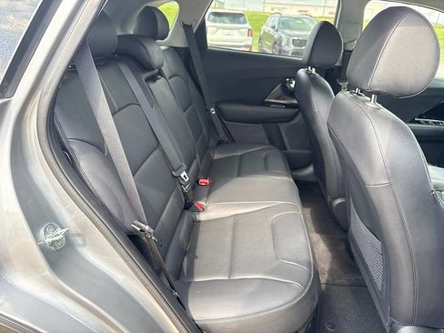 Used 2022 Kia Niro Touring Special Edition FWD image 12