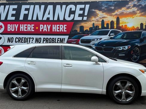 Used 2009 Toyota Venza FWD image 3