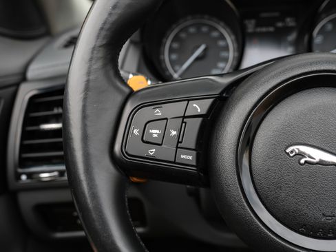 Used 2014 Jaguar F-TYPE S RWD image 14
