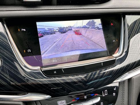 Used 2024 Cadillac XT6 Premium Luxury image 56