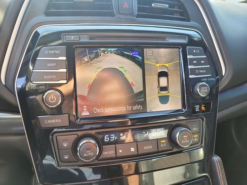 Used 2023 Nissan Maxima SR w/ Sport Mat Group FWD image 24