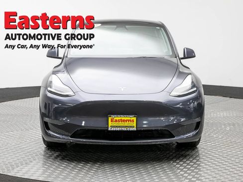 Used 2021 Tesla Model Y Long Range AWD/4WD image 2