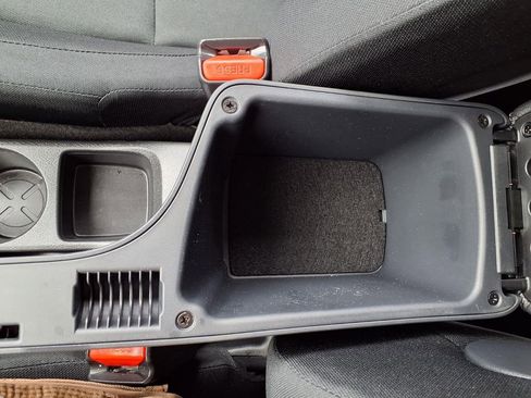 Certified 2025 Nissan Kicks Play S image 13