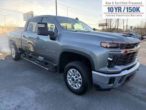 Used 2024 Chevrolet Silverado 2500 LT image 3