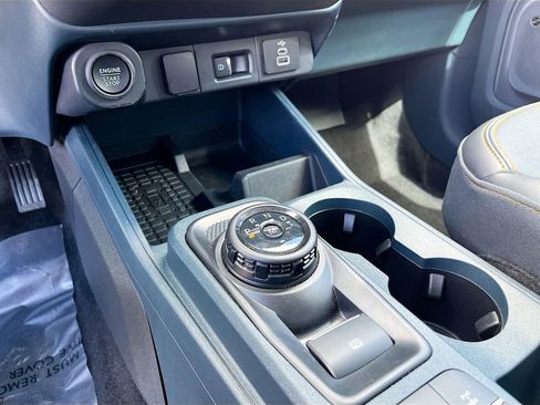 Used 2025 Ford Maverick Tremor image 17