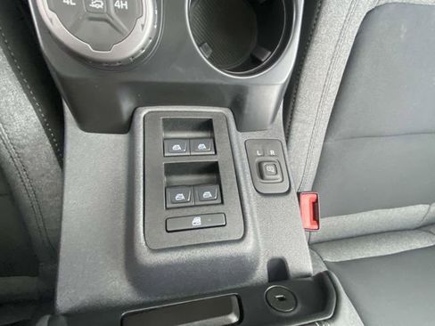 New 2025 Ford Bronco Base image 13