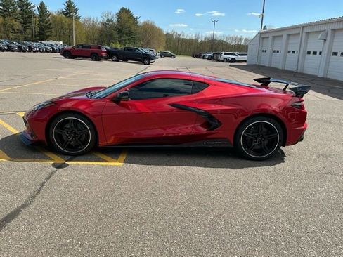Used 2024 Chevrolet Corvette Stingray Premium Cpe w/ Z51 Performance Package RWD image 5