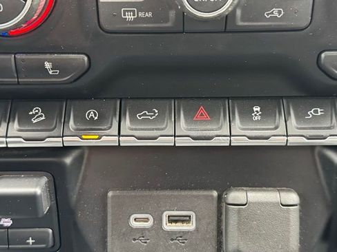 Certified 2021 Chevrolet Silverado 1500 RST AWD/4WD image 15