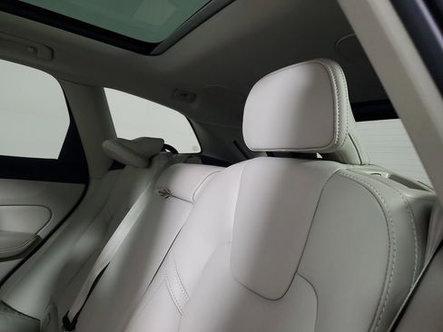 Certified 2022 Volvo XC60 B5 Inscription image 15