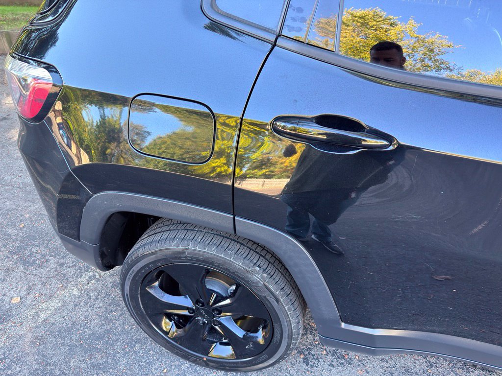 Used 2019 Jeep Compass Latitude AWD/4WD image 5