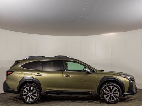 Used 2024 Subaru Outback Touring AWD/4WD image 19