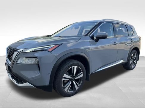 Used 2022 Nissan Rogue Platinum w/ Head-Up Display Package AWD/4WD image 10