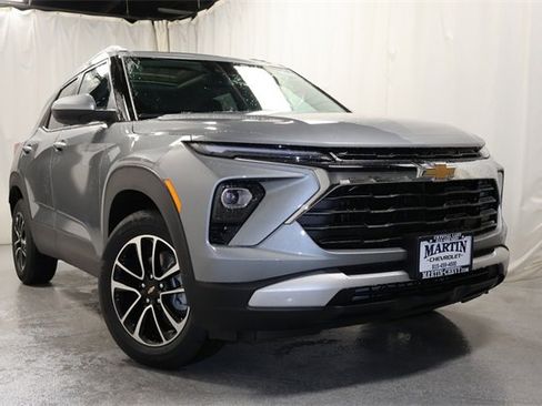 New 2026 Chevrolet TrailBlazer LT w/ Convenience Package image 2