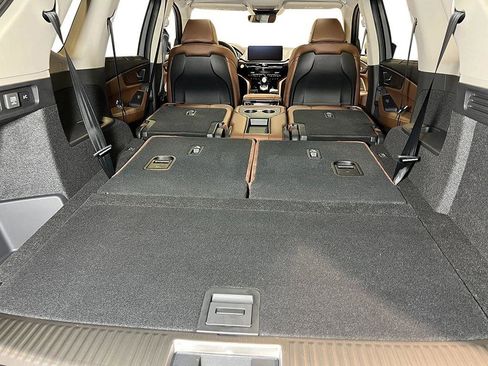 New 2026 Acura MDX SH-AWD w/Advance image 36