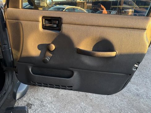 Used 2006 Jeep Wrangler Sport w/ 30" Tire & Wheel Group image 16