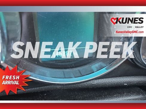 Used 2015 Chevrolet Cruze LTZ w/ Sun, Sound and Sport Package FWD image 9