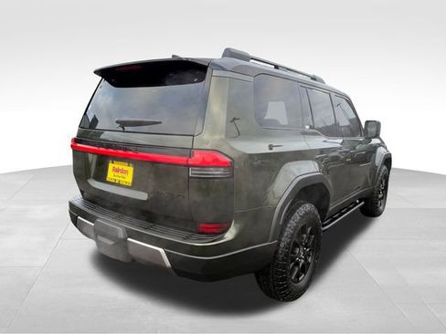 Used 2024 Lexus GX 550 image 9