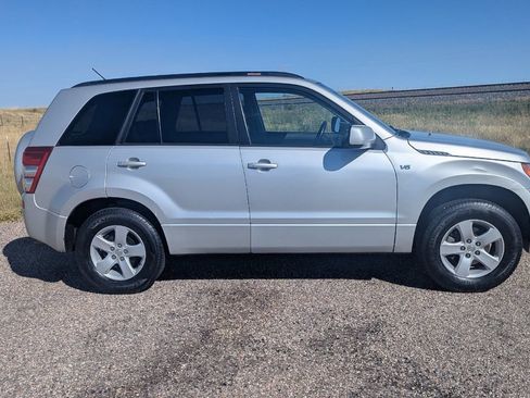 Used 2006 Suzuki Grand Vitara Premium image 6