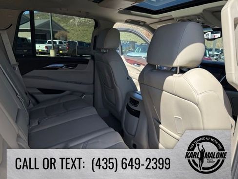 Used 2015 Cadillac Escalade Premium AWD/4WD image 38