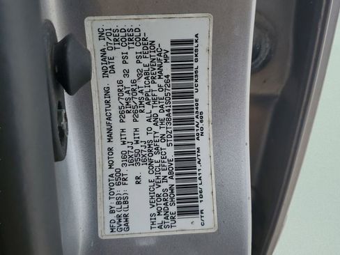 Used 2001 Toyota Sequoia Limited image 27