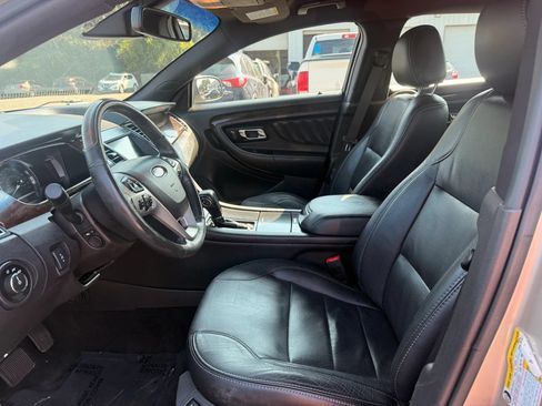 Used 2018 Ford Taurus Limited w/ Driver Assist Package AWD/4WD image 2