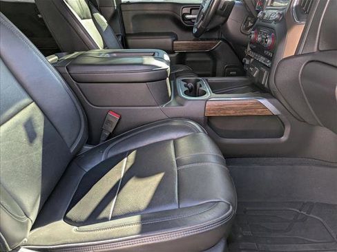 Used 2021 Chevrolet Silverado 1500 High Country image 21