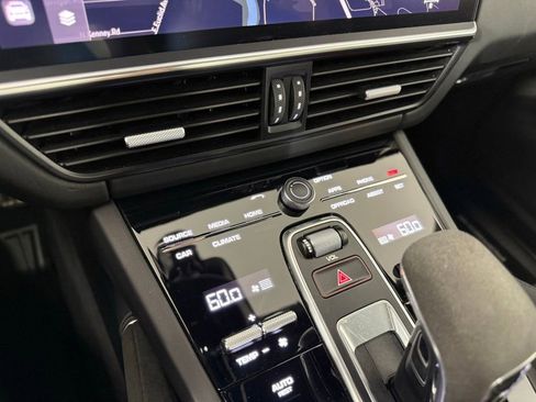 Certified 2022 Porsche Cayenne Turbo GT AWD/4WD image 28