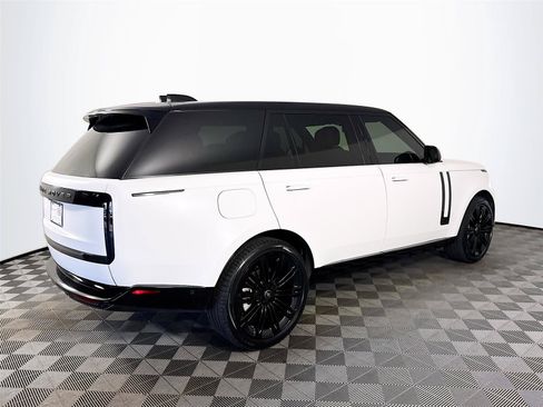 Certified 2024 Land Rover Range Rover Long Wheelbase SE AWD/4WD image 5