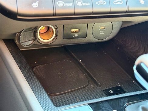 Used 2024 Hyundai Elantra SEL w/ Convenience Package image 20