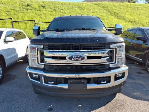 Used 2019 Ford F250 XLT w/ XLT Premium Package AWD/4WD image 12