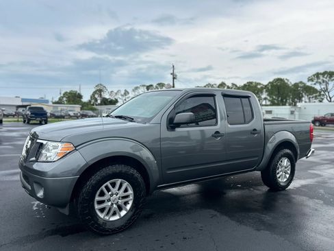 Used 2016 Nissan Frontier SV w/ SV Value Truck Package RWD image 7