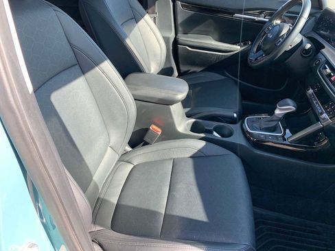 Used 2024 Kia Seltos EX image 28