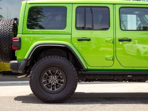 Used 2025 Jeep Wrangler Unlimited Rubicon 392 AWD/4WD image 6