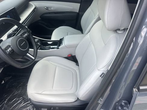 Used 2025 Hyundai Tucson SEL FWD image 18