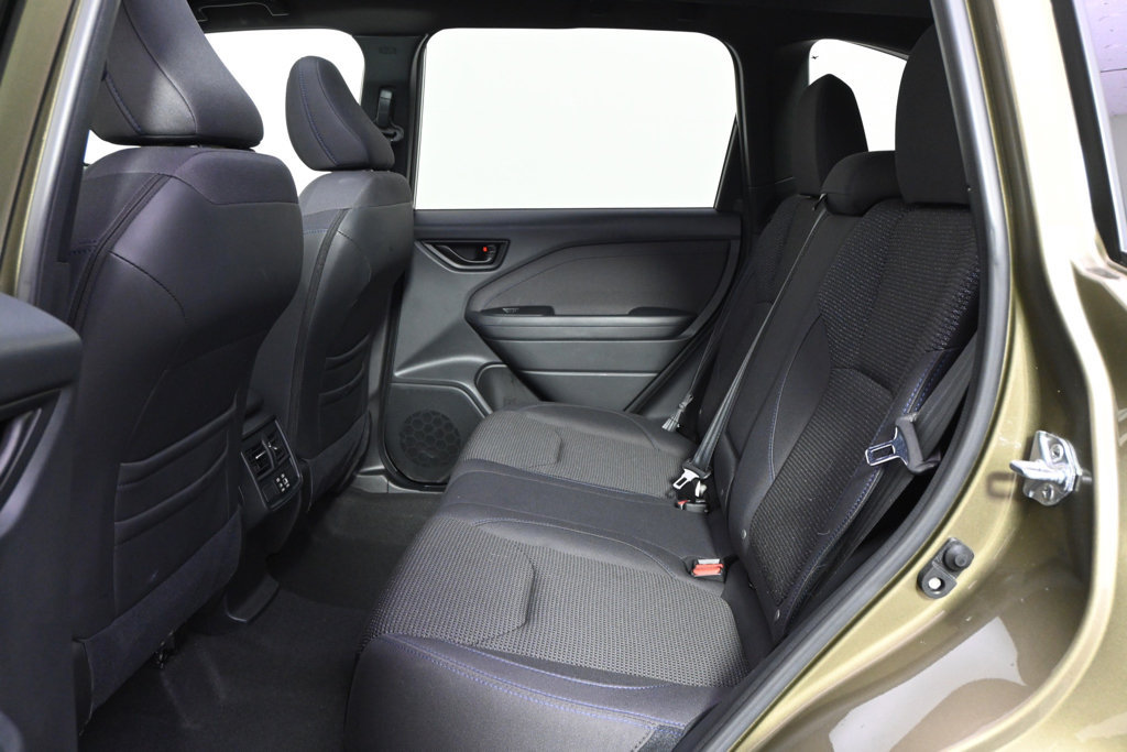 Used 2025 Subaru Forester Premium AWD/4WD image 21