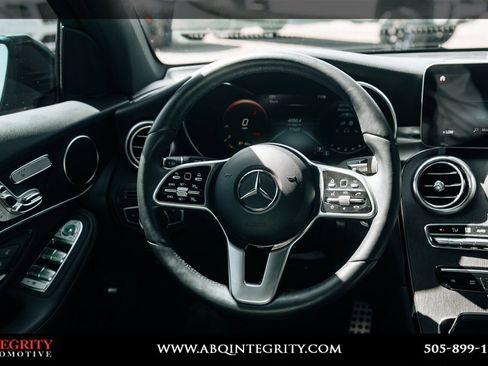 Used 2022 Mercedes-Benz GLC 300 4MATIC image 24