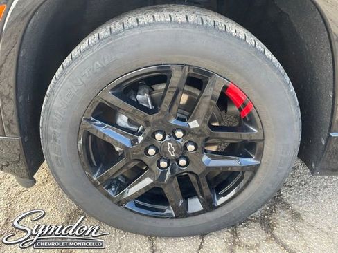 Used 2023 Chevrolet Traverse Premier w/ Redline Edition image 12