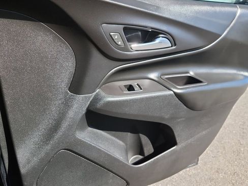 Used 2019 Chevrolet Equinox LT w/ Driver Convenience Package FWD image 15