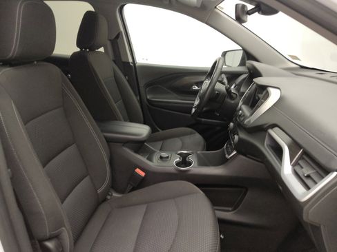 Used 2023 GMC Terrain SLE image 21