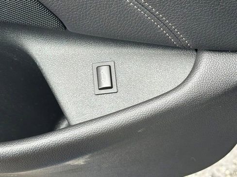 Used 2017 BMW 530i xDrive AWD/4WD image 22