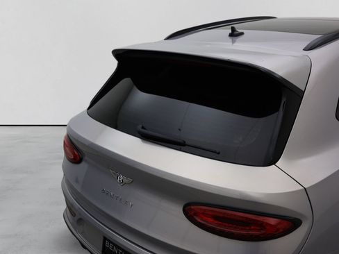 Used 2021 Bentley Bentayga Speed AWD/4WD image 19