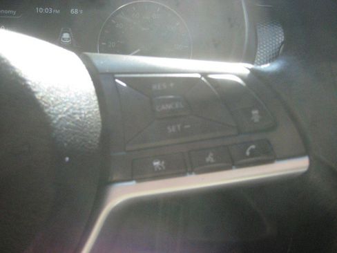 Used 2023 Nissan Kicks SV FWD image 24