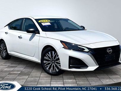 Used 2024 Nissan Altima 2.5 SV